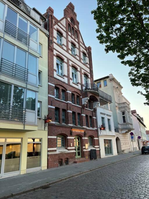 Traumwohnung Am Altstadt Hafen Штральзунд Экстерьер фото